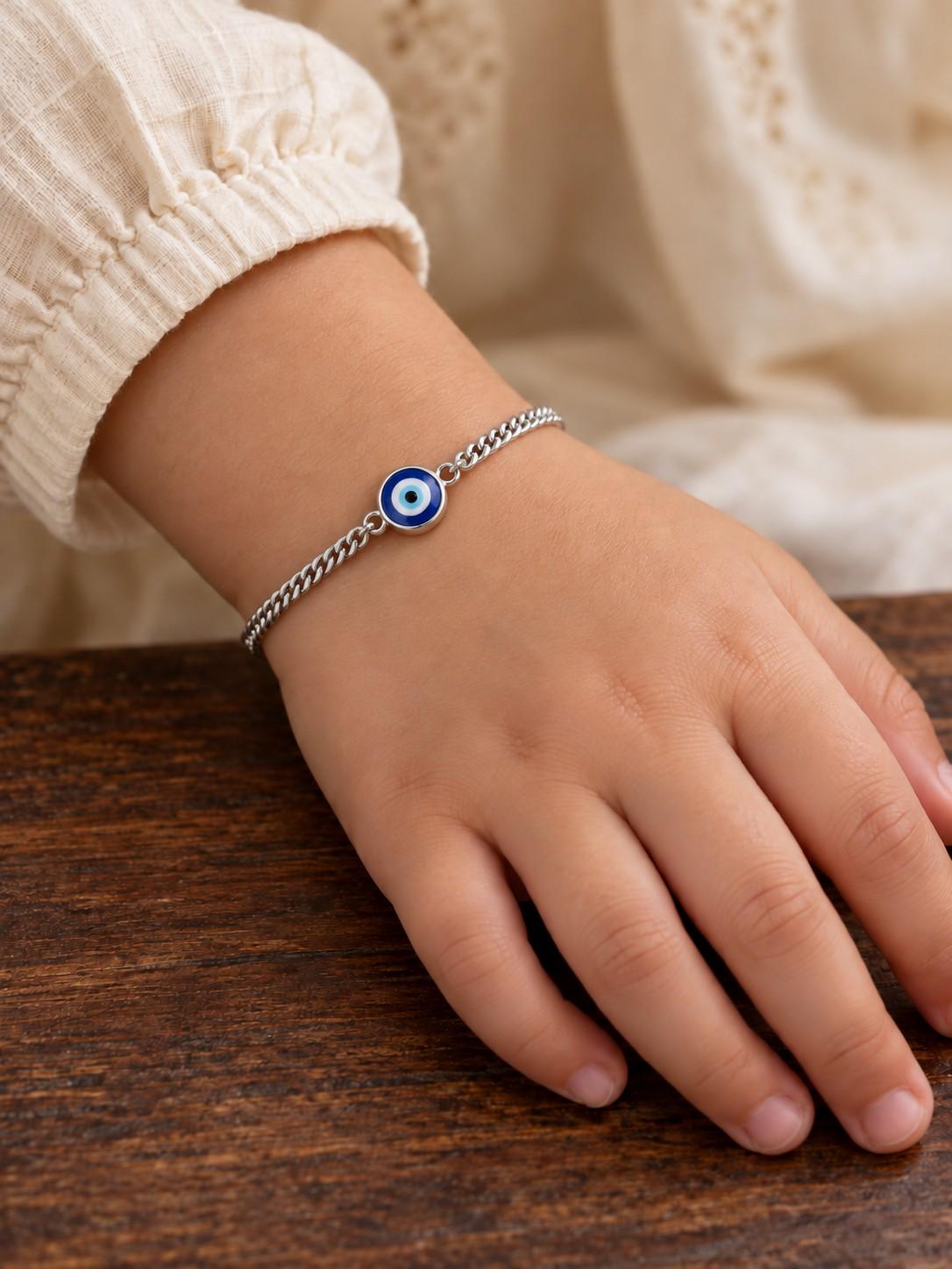 Silver-look kids bracelet with evil-eye charm
